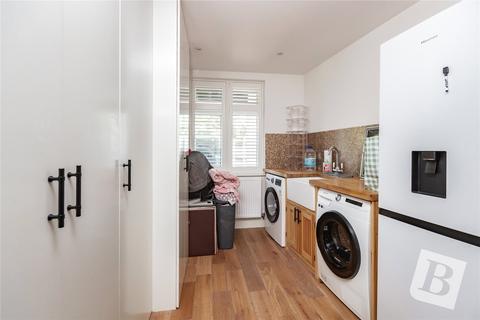 14 Lower Bedfords Road, Romford, RM1 4LY