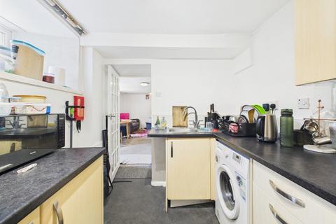 2 bedroom ground floor flat to rent, Gascoyne Place, Plymouth PL4