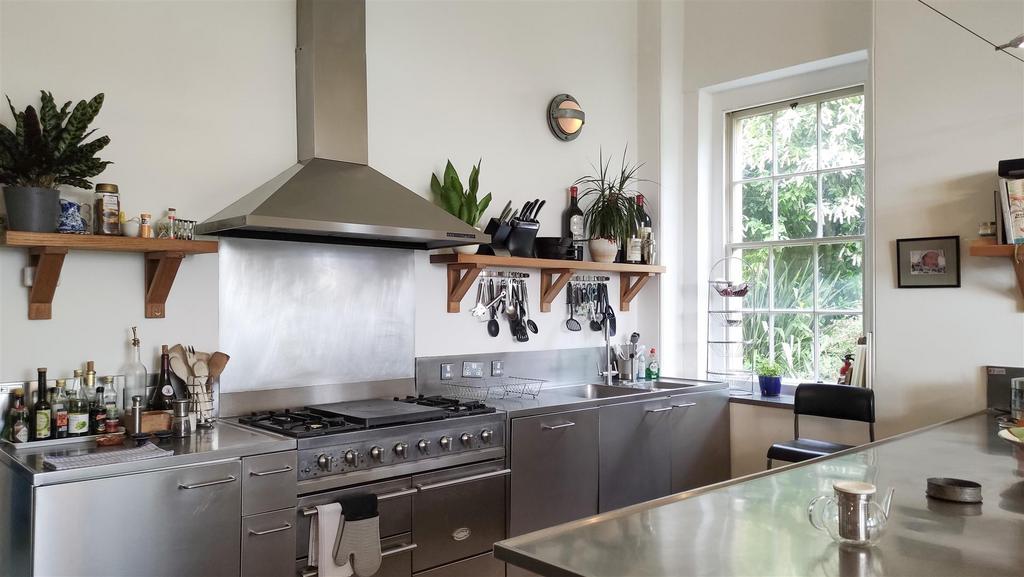 Kitchen.jpg