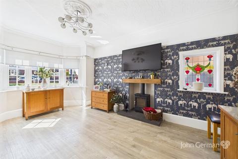 5 bedroom detached house for sale, Rising Brook, Stafford