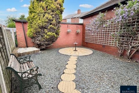 2 bedroom detached bungalow for sale, Highfield Drive, Birstall, Batley