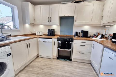 27 Redbridge, Werrington, Peterborough, PE4 5DP