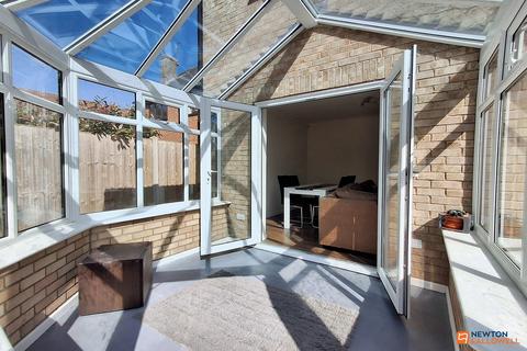 27 Redbridge, Werrington, Peterborough, PE4 5DP