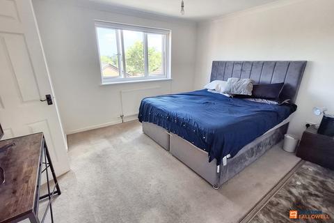 27 Redbridge, Werrington, Peterborough, PE4 5DP