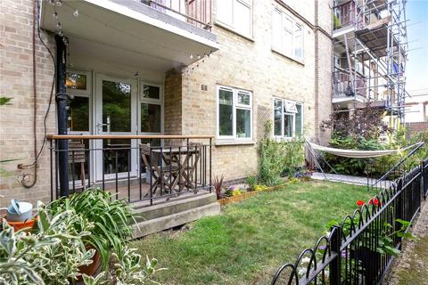 14 Linscott Road, London, E5 0RD