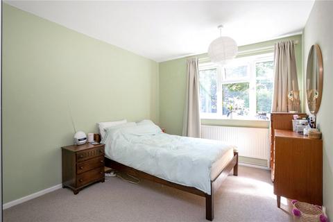 14 Linscott Road, London, E5 0RD