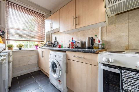 3 bedroom maisonette to rent, Vauban Estate, Bermondsey, London, SE16