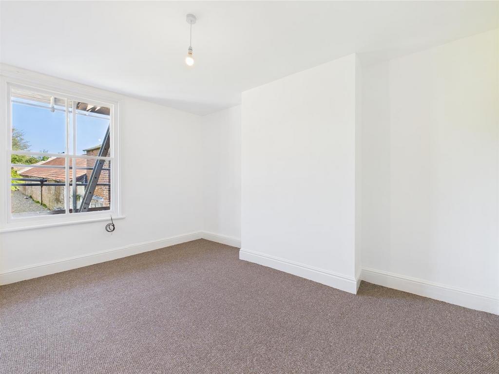 Bedroom: