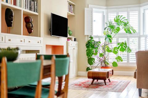 122 Sandhurst Road, London, SE6 1XD