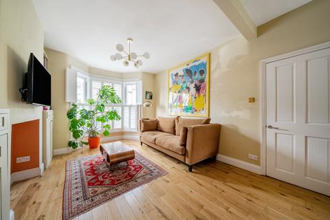 122 Sandhurst Road, London, SE6 1XD