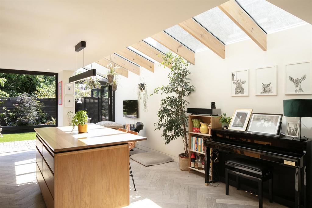 3 Y6 A5157.jpg