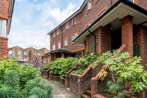 2 bedroom flat to rent, Broadley Terrace, Marylebone, London, NW1
