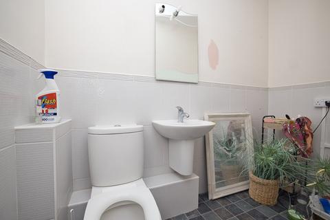 2 bedroom flat for sale, West Cliff Road, Ramsgate, Kent, CT11