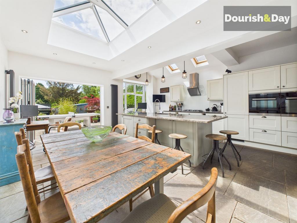 Kitchen / Living Diner