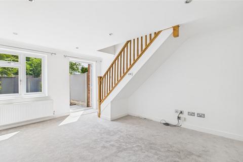 31 Foxes Drive, Waltham Cross, EN7 6HG