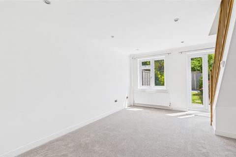 31 Foxes Drive, Waltham Cross, EN7 6HG