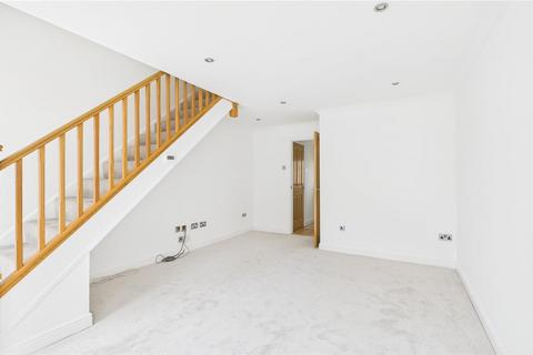 31 Foxes Drive, Waltham Cross, EN7 6HG