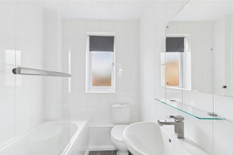 31 Foxes Drive, Waltham Cross, EN7 6HG