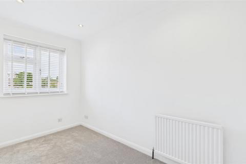 31 Foxes Drive, Waltham Cross, EN7 6HG
