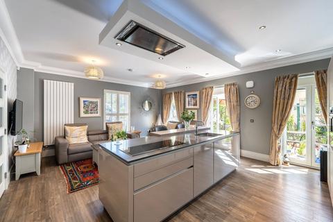 5 bedroom terraced house for sale, Orchard Row, Abbey Park Avenue, St. Andrews