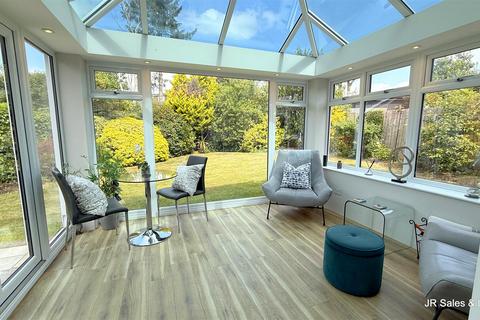 6 Doverfield, Goffs Oak, Waltham Cross, EN7 5EL