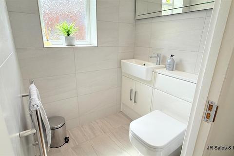 6 Doverfield, Goffs Oak, Waltham Cross, EN7 5EL