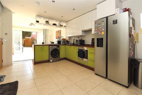 3 Browne Close, Woking, GU22 8LJ