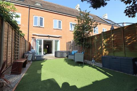 3 Browne Close, Woking, GU22 8LJ