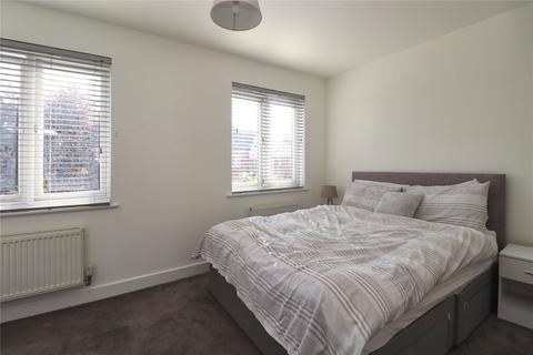 3 Browne Close, Woking, GU22 8LJ