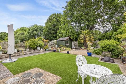 101 Longmead Drive, Sidcup, DA14 4NY