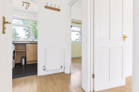 28a Maylands Drive, Sidcup, DA14 4RY