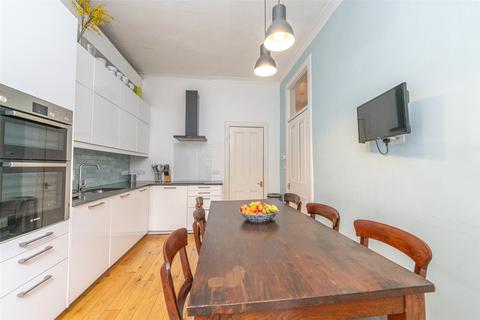 10 Drum Terrace, Edinburgh, EH7 5NB