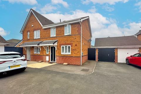 3 bedroom semi-detached house for sale, Kenilworth Crescent, Walsall