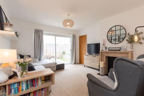 63 Evans Road, Eynsham, Witney, OX29 4QU