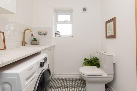 63 Evans Road, Eynsham, Witney, OX29 4QU