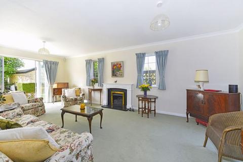 4 bedroom detached house for sale, Ockley Road, Cranleigh