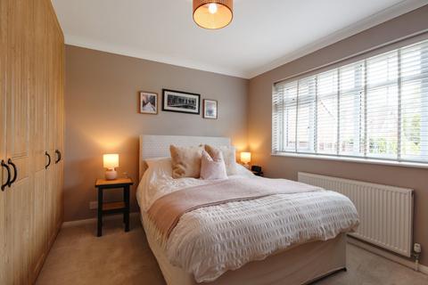2 Johns Close, Hartley, Longfield, DA3 7DA