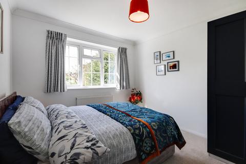 2 Johns Close, Hartley, Longfield, DA3 7DA
