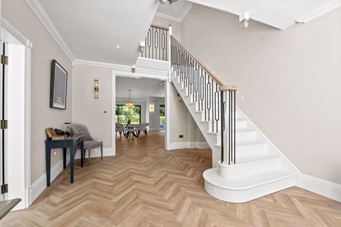 44d Four Oaks Road, Sutton Coldfield, B74 2TL