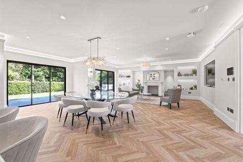 44d Four Oaks Road, Sutton Coldfield, B74 2TL