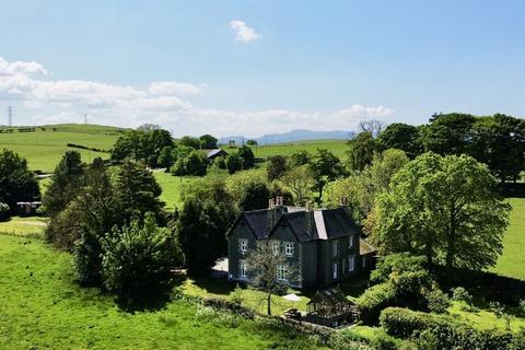 undefined, Trofarth, Abergele