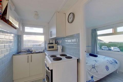 2 bedroom chalet for sale, Vista Marina, Riviere Towans