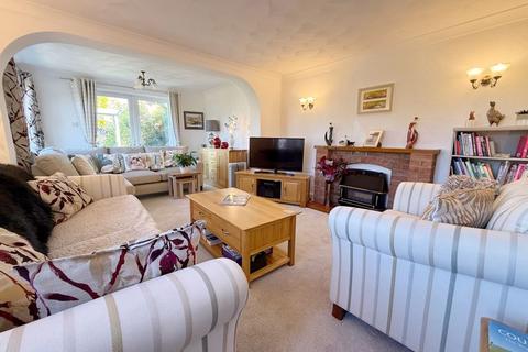 4 Hough Road, Frieston, Grantham, NG32 3BY