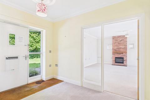 2 bedroom bungalow for sale, Nynehead Court, Wellington