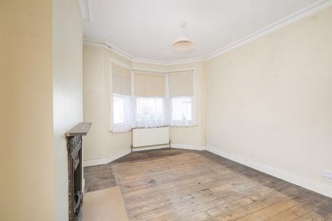 63 Bournemouth Road, London, SW19 3AR