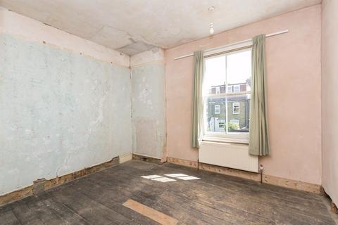 63 Bournemouth Road, London, SW19 3AR
