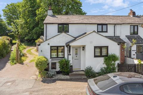 16a Commonside, Downley, High Wycombe, HP13 5XG