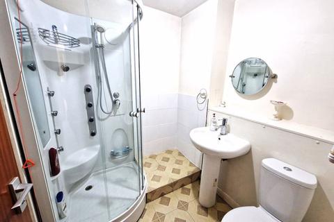 1 bedroom retirement property for sale, Uxbridge Road, Pinner
