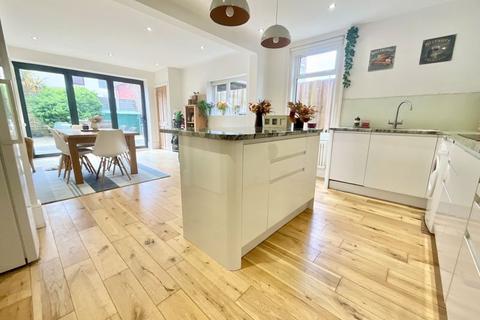 23 Morley Road, Bournemouth, BH5 2JJ