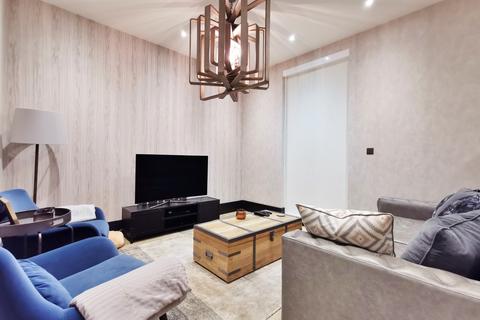 2 bedroom flat for sale, Princess Park Manor, New Southgate N11